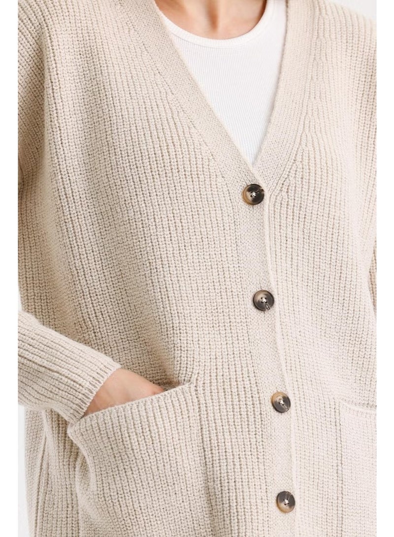Odelon Women's Buttoned Oversize Pocket Long Stone Knitted Cardigan - Image 4